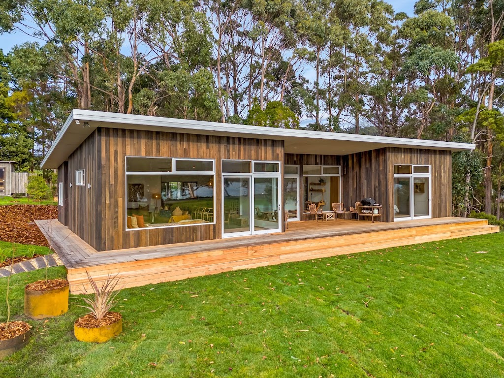 Shipwrights View | 208 Safety Cove Rd, Port Arthur TAS 7182, Australia | Phone: 0437 656 910