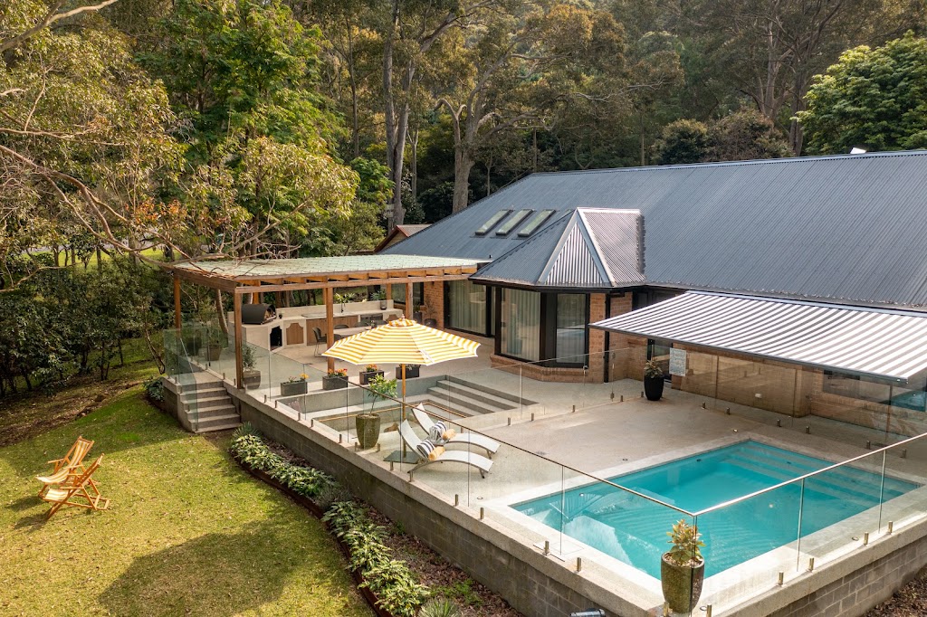 Cinque House | 131 Edward Wollstonecraft Ln, Coolangatta NSW 2535, Australia | Phone: 0402 726 554