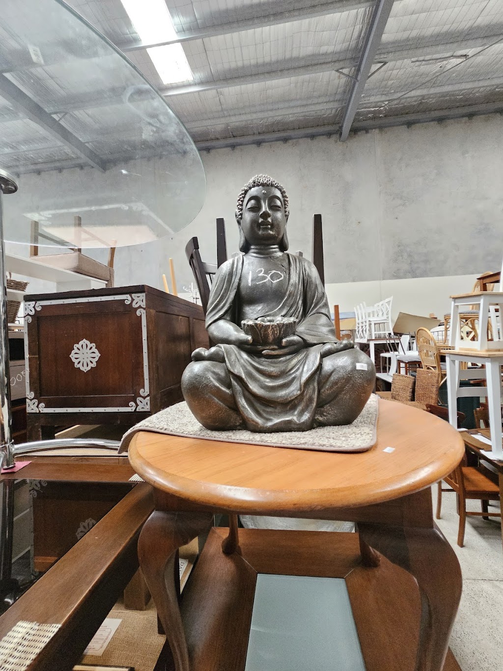 Fiveways New & Used Furniture Sales | 163 Jellicoe St, Newtown QLD 4350, Australia | Phone: (07) 4632 7069