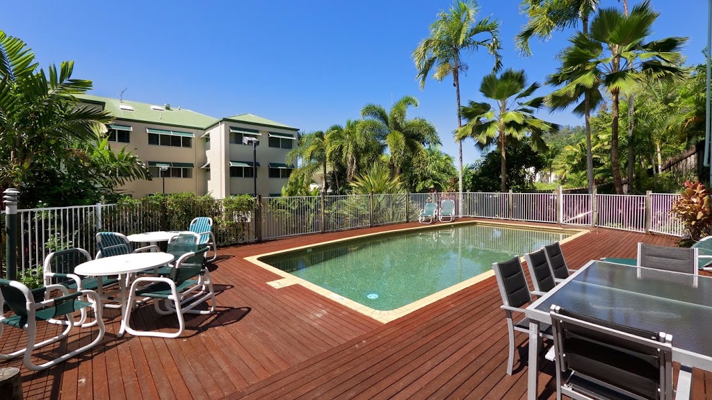 On The Beach Holiday Apartments | real estate agency | 49-51 Vasey Esplanade, Trinity Beach QLD 4879, Australia | 0740577555 OR +61 7 4057 7555