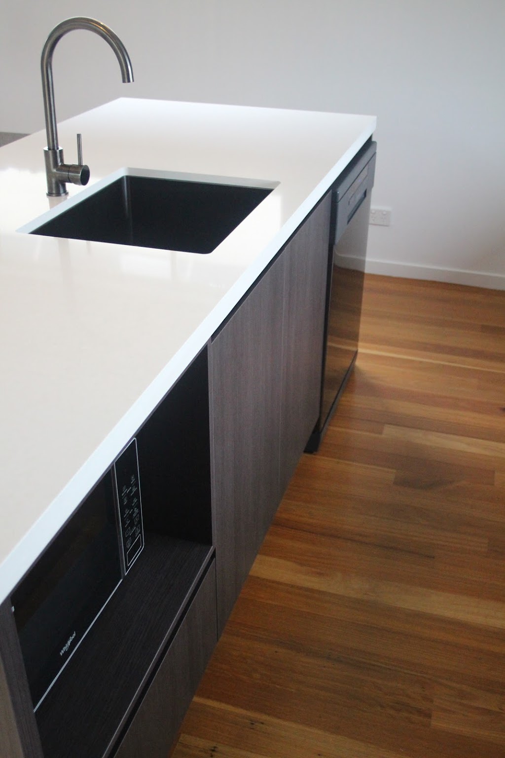 Worthy Cabinets | 31 Kennedy Rd, Bli Bli QLD 4560, Australia | Phone: 0438 355 576