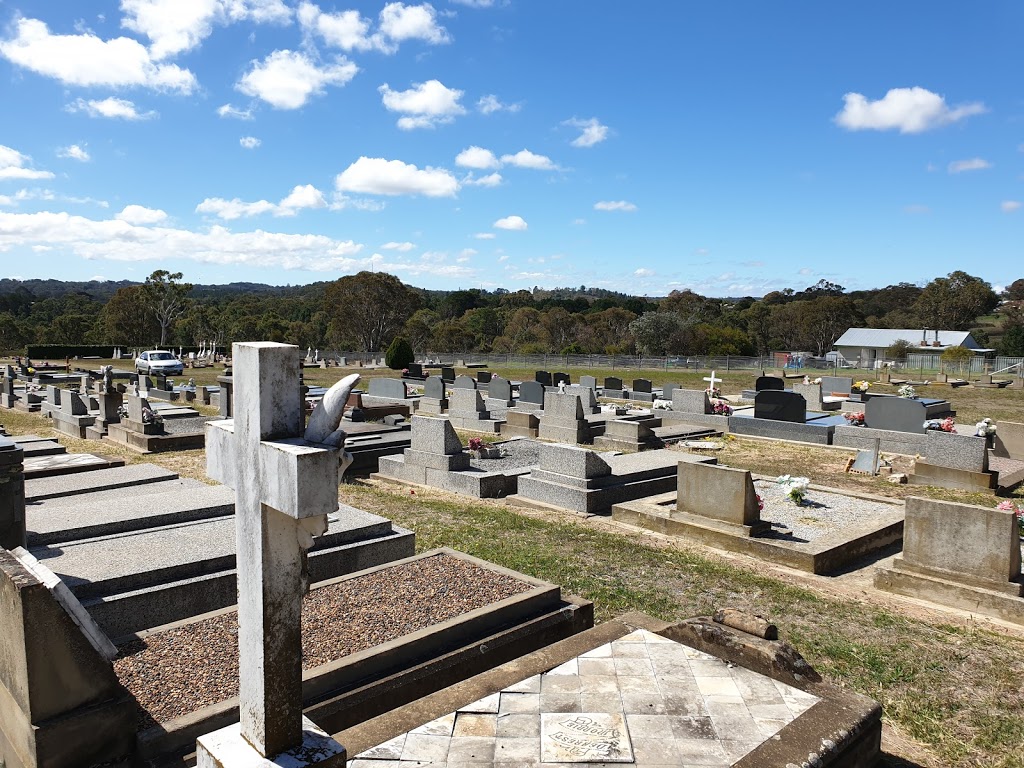 Uralla Cemetery New | Kingstown Rd, Uralla NSW 2358, Australia