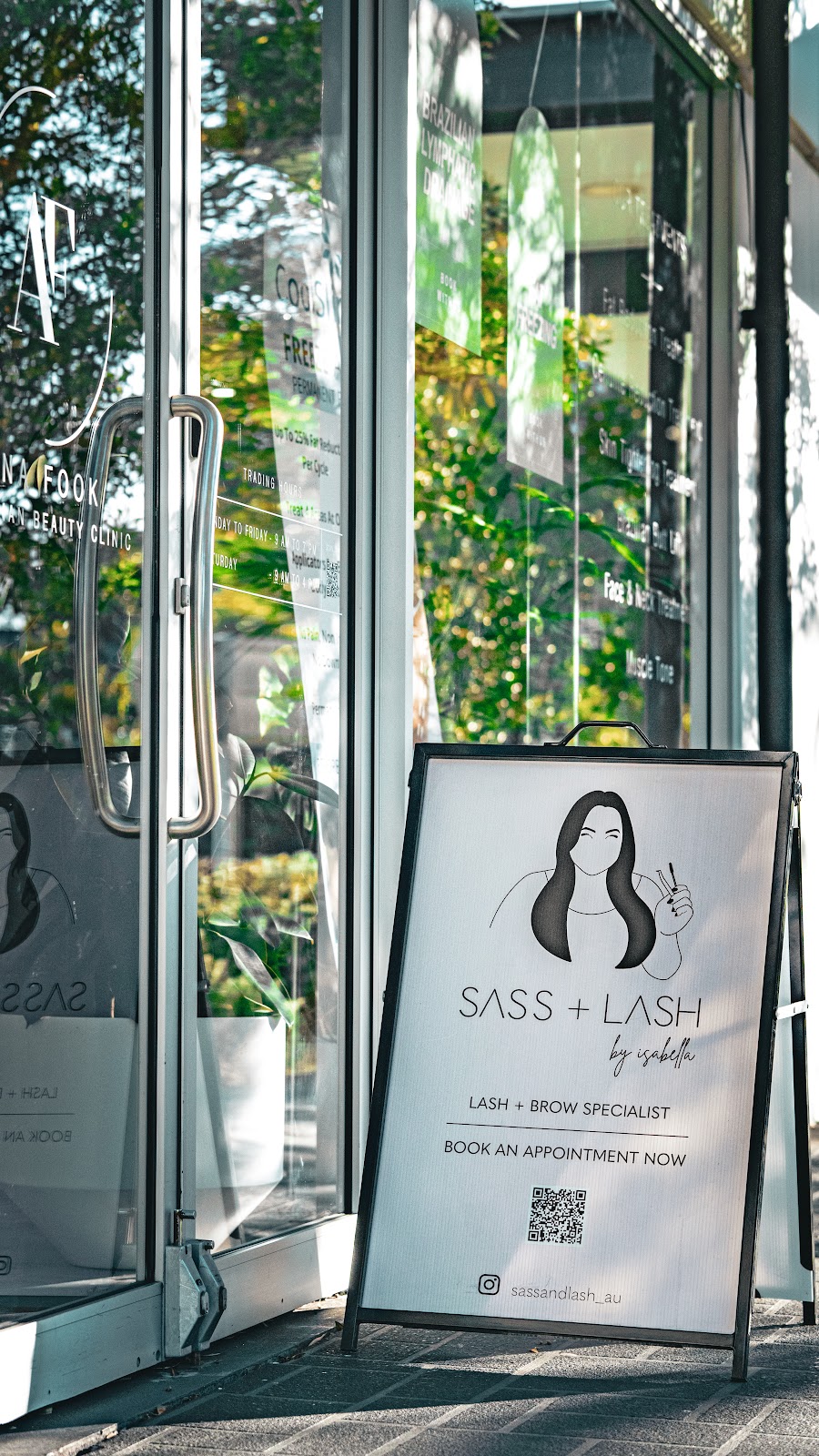 Sass + Lash | Shop 5D/2-10 Fountain St, Alexandria NSW 2015, Australia | Phone: 0402 157 736