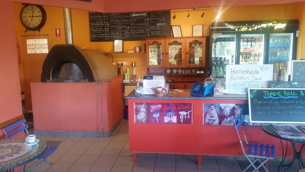 The Joint Cafe & Pizza | 19 Beach Rd, Redhead NSW 2290, Australia | Phone: (02) 4944 7721