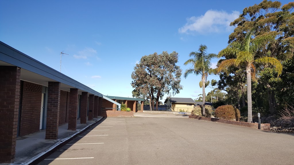 Hillcrest Merimbula Motel | 95-97 Merimbula Dr, Merimbula NSW 2548, Australia | Phone: (02) 6495 1587