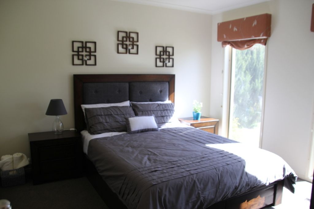 Ballarat Lake Gardens Family Retreat | lodging | 17 St Johns Wood, Lake Gardens VIC 3355, Australia | 0432229923 OR +61 432 229 923