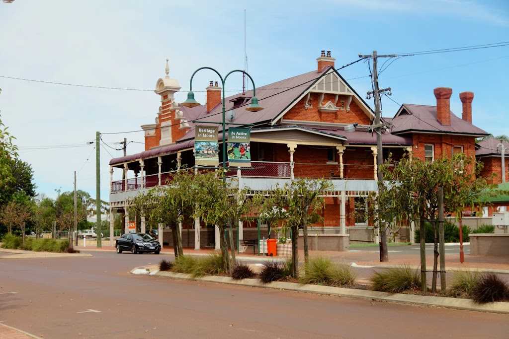 The Drovers Inn | 1 Dandaragan St, Moora WA 6510, Australia | Phone: (08) 9651 1108