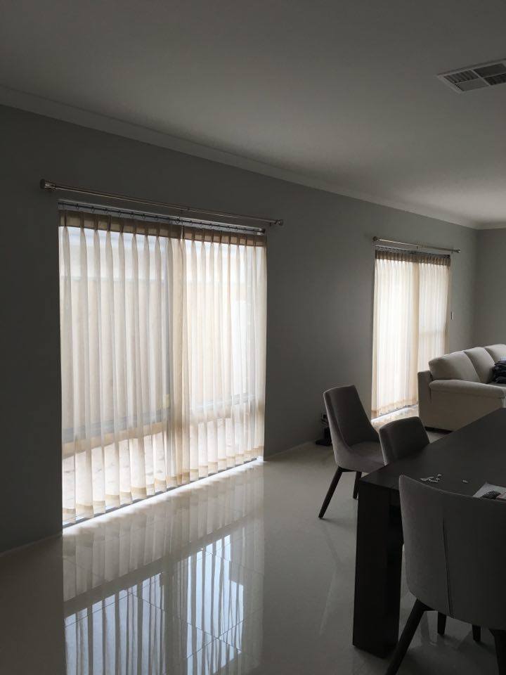 Blinds & Curtains Wyndham - Roller Blinds, Curtain Rods, Curtain | home goods store | 12 Seaton Ct, Tarneit VIC 3029, Australia | 0469263120 OR +61 469 263 120