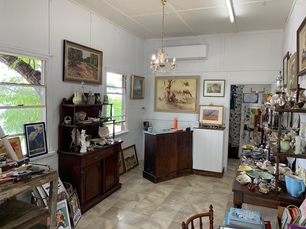 Old School - Antiques and Vintage | 14 Fulham St, Toogoolawah QLD 4313, Australia | Phone: 0438 907 181