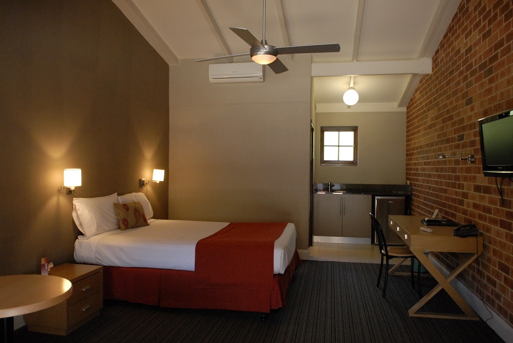 Rose & Crown Hotel | lodging | 105 Swan St, Guildford WA 6055, Australia | 0893478100 OR +61 8 9347 8100