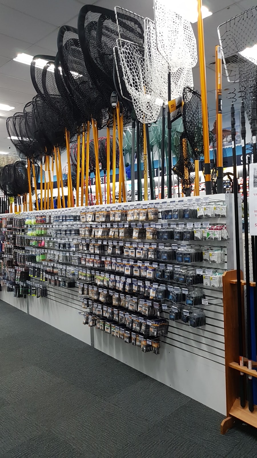 Tackleworld Cranbourne | 270 S Gippsland Hwy, Cranbourne VIC 3977, Australia | Phone: (03) 5996 6500