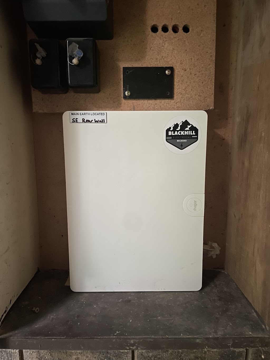 Blackhill Electrical | 5 Caroline St, Selby VIC 3159, Australia | Phone: 0433 502 394