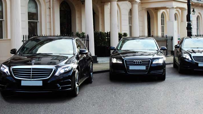 Royal Chauffeur Cars | 2/4 Hermione Terrace, Epping VIC 3076, Australia | Phone: 0499 503 043