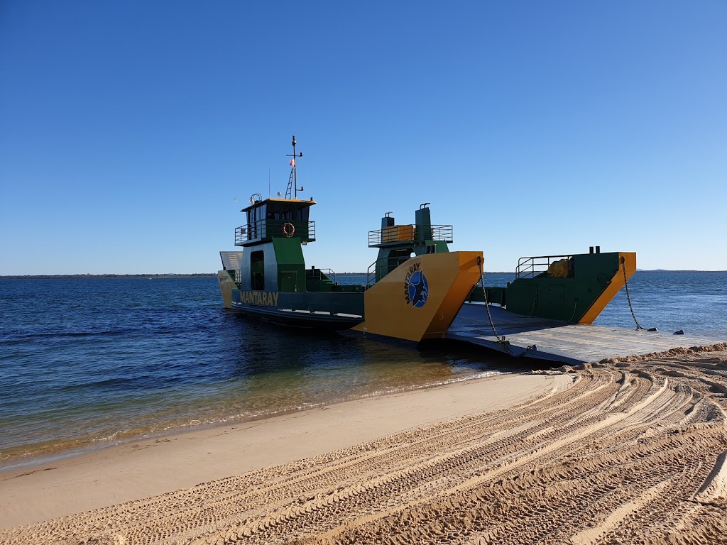 Manta Ray Barge | Inskip Point Rd, Inskip QLD 4581, Australia | Phone: (07) 5486 3935