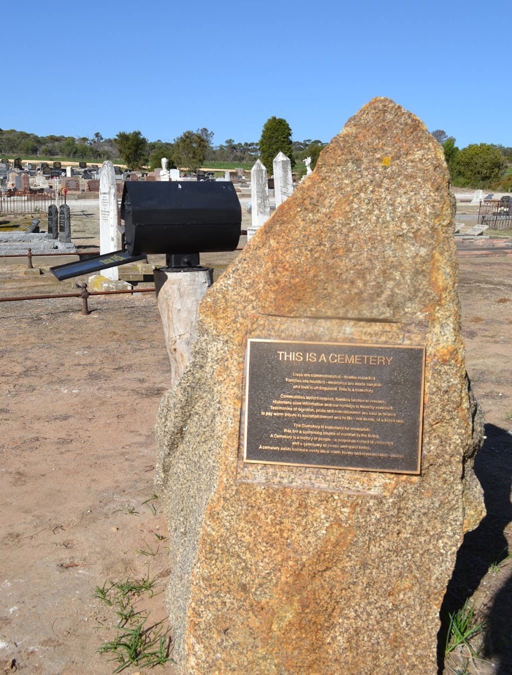 Meningie Cemetery | 53 Cemetery Rd, Meningie SA 5264, Australia