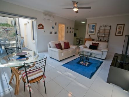 Sunburst Real Estate | real estate agency | 5/2 Moonee Beach Rd, Moonee Beach NSW 2450, Australia | 0266564021 OR +61 2 6656 4021