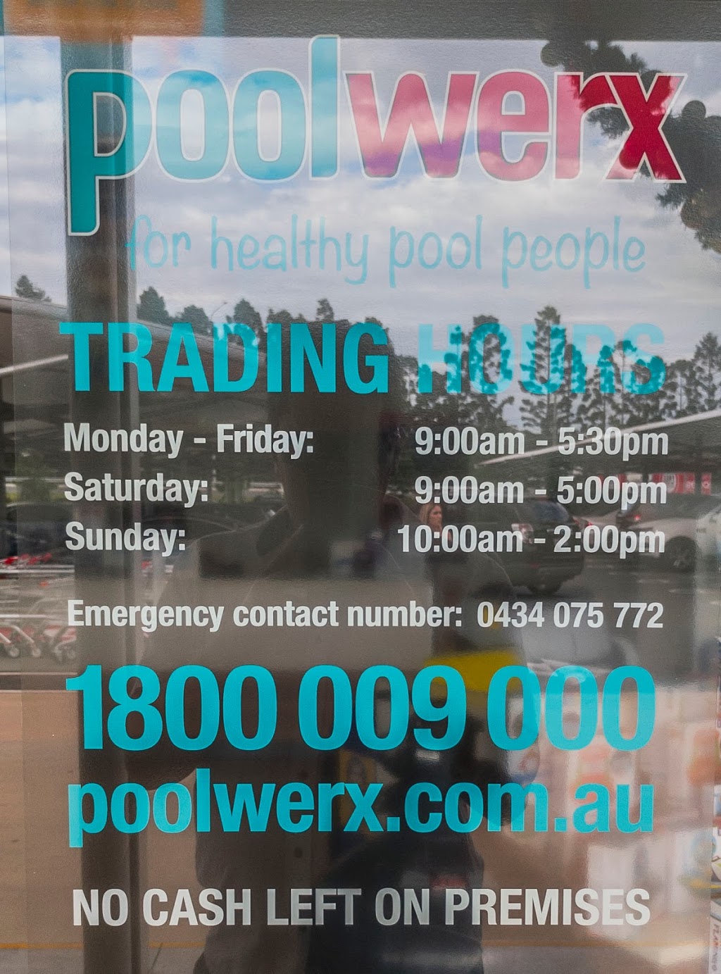 Poolwerx Benowa | store | 406 Ashmore Rd, Benowa QLD 4217, Australia | 0755278352 OR +61 7 5527 8352