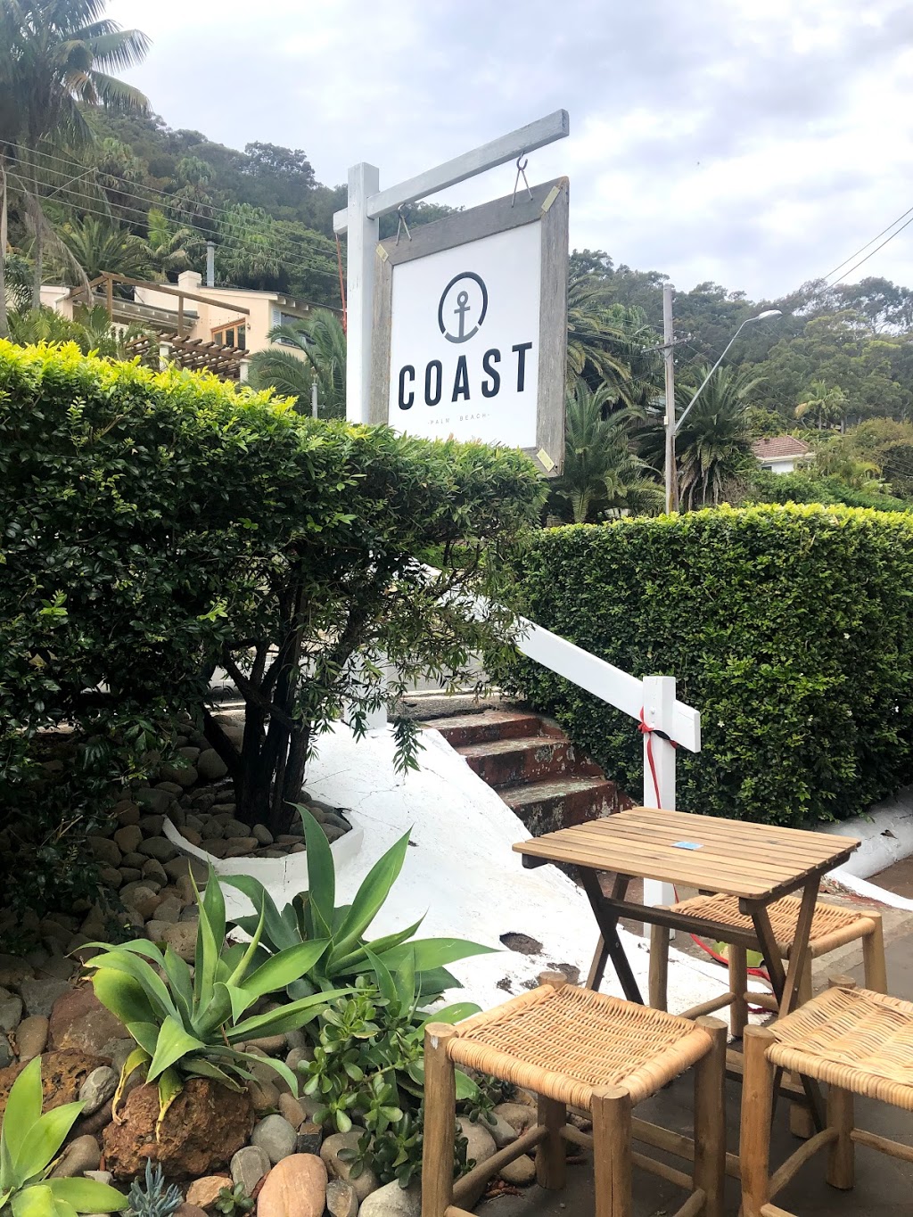 Coast | restaurant | Barrenjoey Rd, Palm Beach NSW 2108, Australia