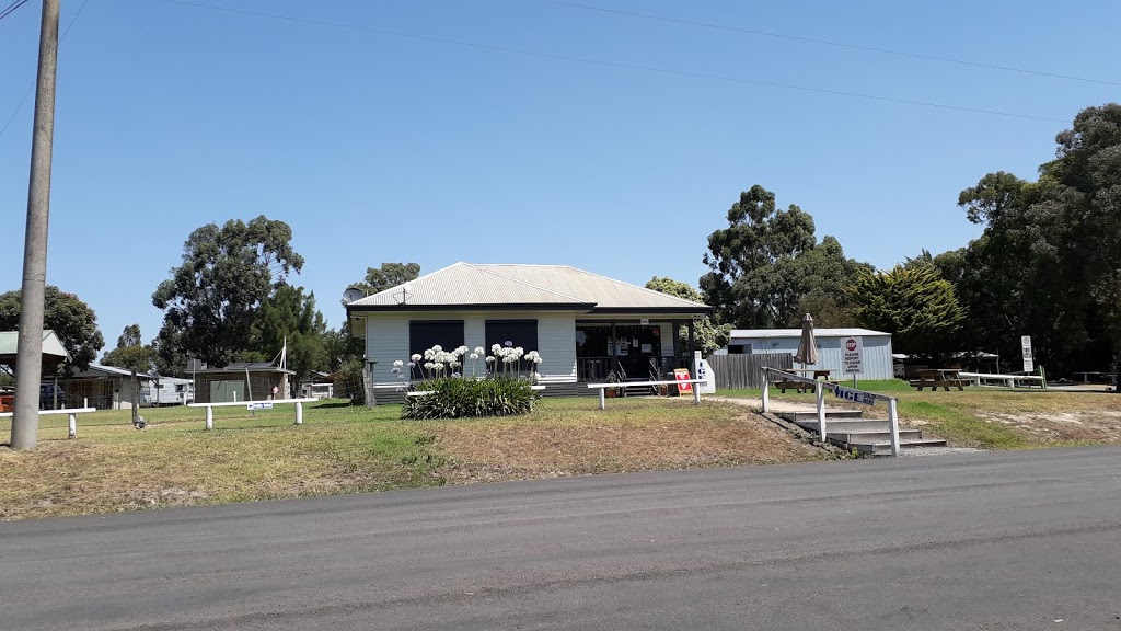 Lake Narracan Dan & Bens Cabin | lodging | Newborough VIC 3825, Australia