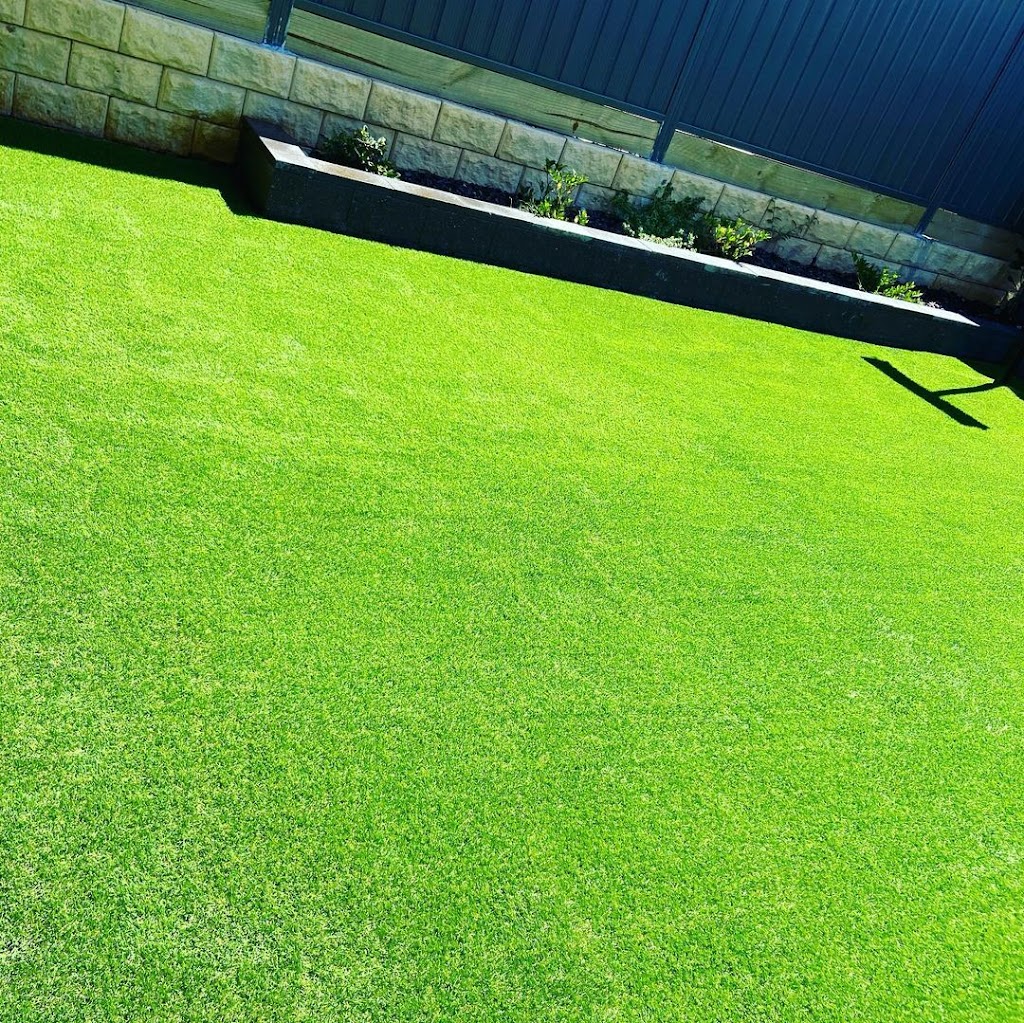 Living Green Outdoors | 8A Tern Pl, Hinchinbrook NSW 2168, Australia | Phone: 0452 502 852