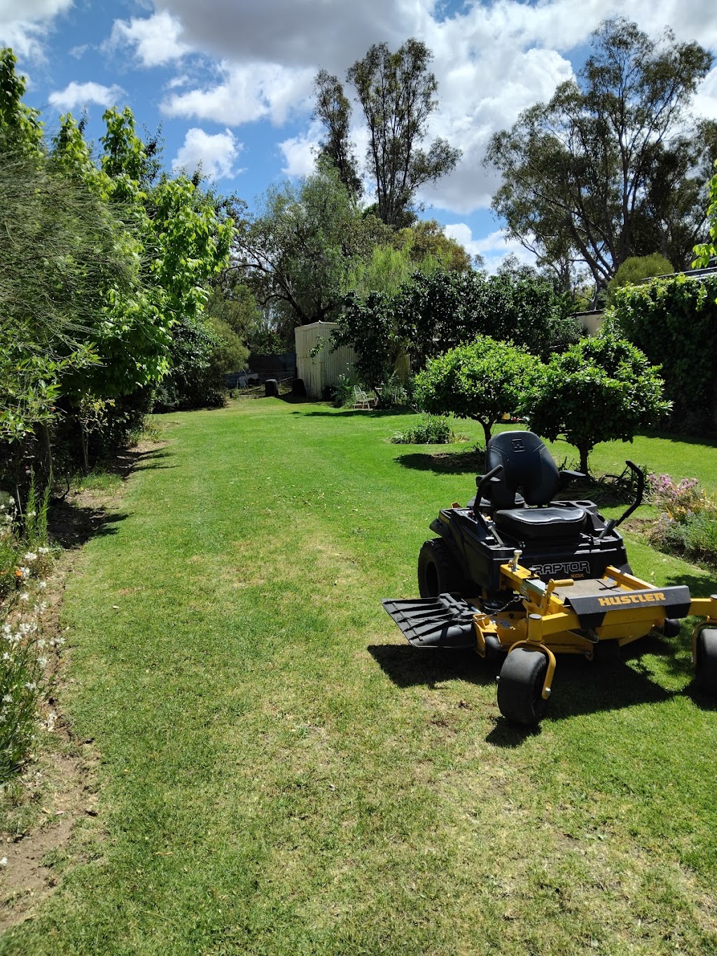B&R Mowing and Welding | 1234 address street, Cowra NSW 2794, Australia | Phone: 0423 397 101