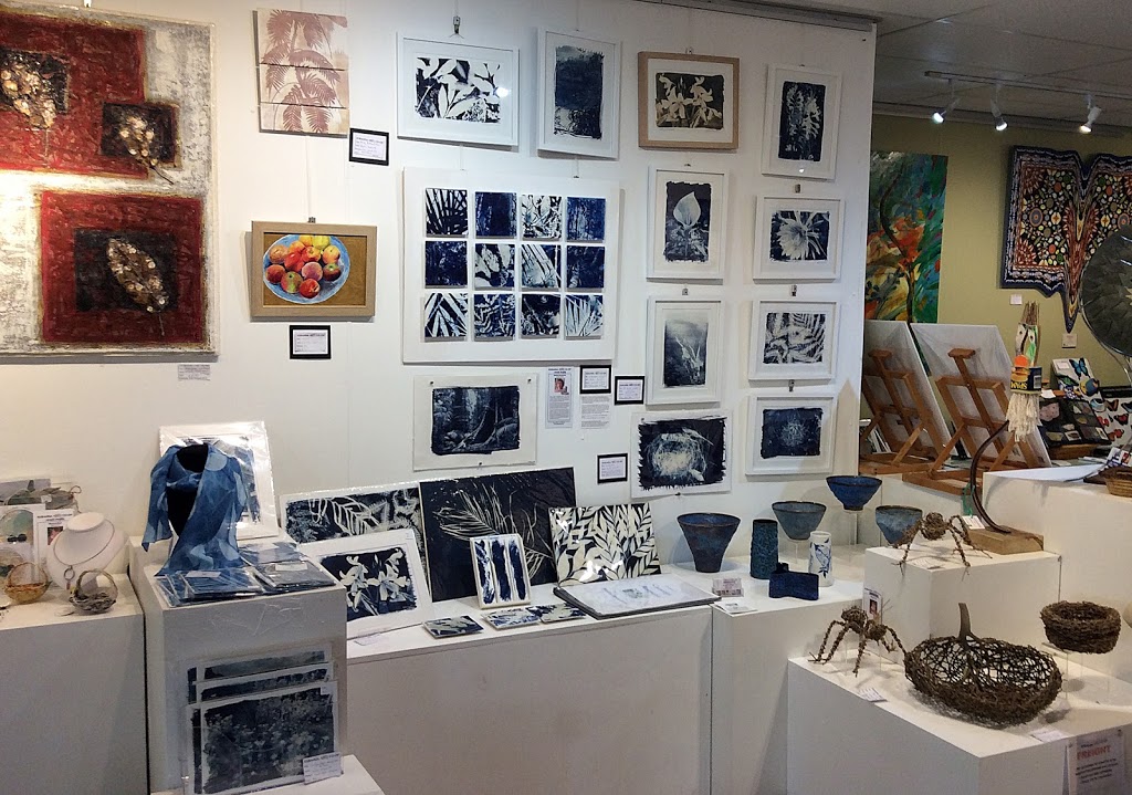 Kuranda Arts Co-op Gallery | art gallery | 4/20 Coondoo St, Kuranda QLD 4881, Australia | 0740939026 OR +61 7 4093 9026