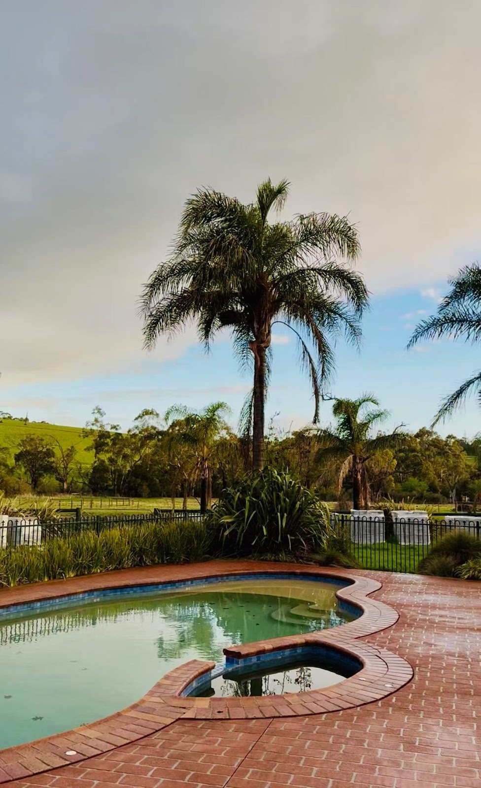 Osmé Garden | 580 Belgrave-Hallam Rd, Narre Warren East VIC 3804, Australia | Phone: 0450 429 017