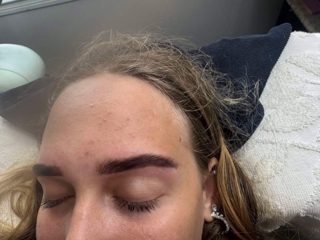 Brow Bros & Co. | Burge Ct, Glenella QLD 4740, Australia | Phone: 0484 376 688