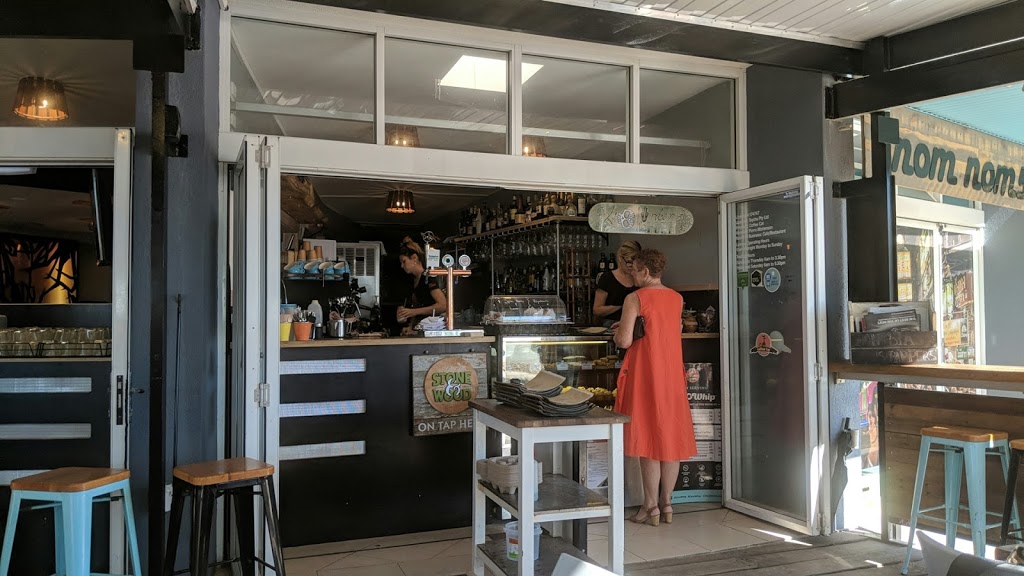 Coffee Cat On Kings Beach | 4/8 Levuka Ave, Kings Beach QLD 4551, Australia | Phone: (07) 5438 1773