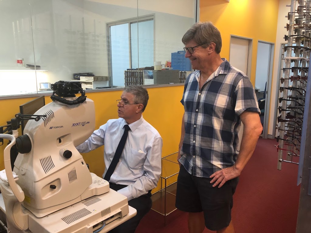 Kon Penklis Optometrist | Greenslopes Mall Shopping Centre, shop 3/700 Logan Rd, Greenslopes QLD 4120, Australia | Phone: (07) 3394 4240