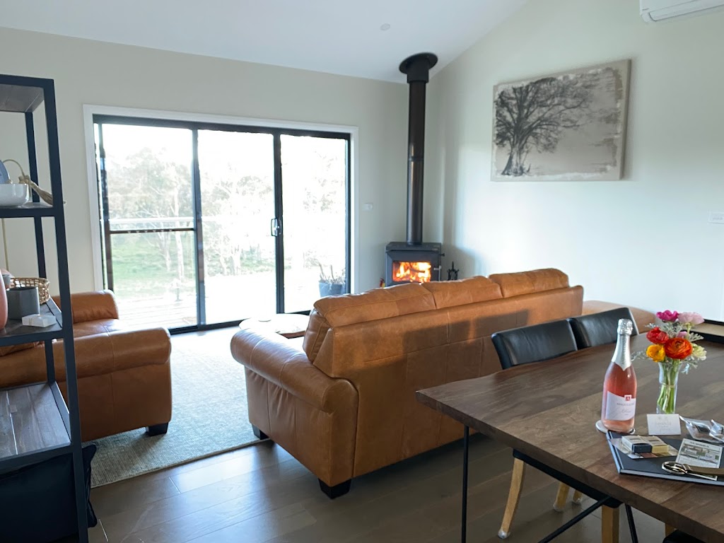 Aurora Guesthouse | 167 Carbine Rd, Forest Reefs NSW 2798, Australia | Phone: 0407 262 494