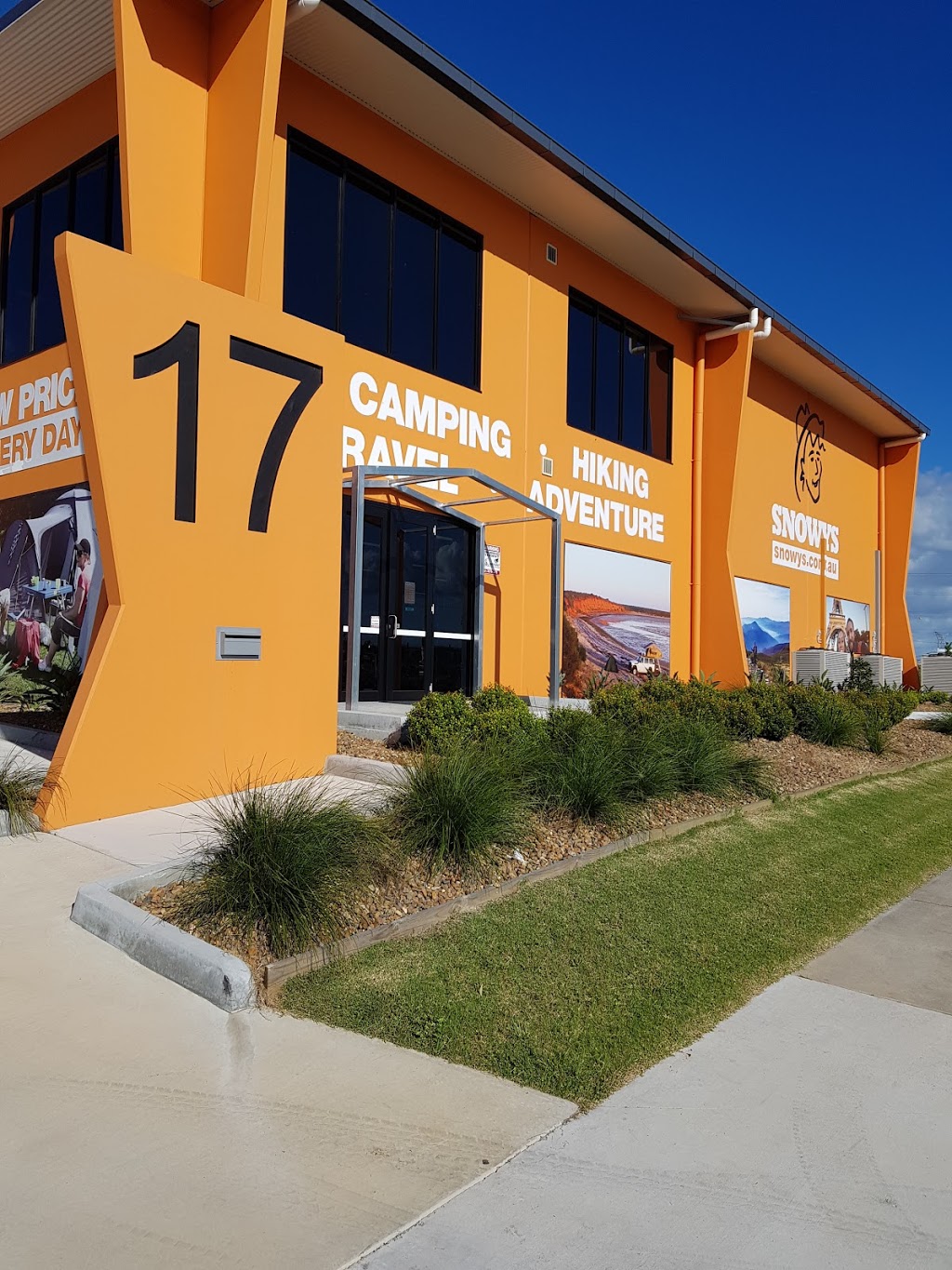 Snowys Outdoors | store | 17 Doherty Street, Brendale QLD 4500, Australia | 1300914007 OR +61 1300 914 007