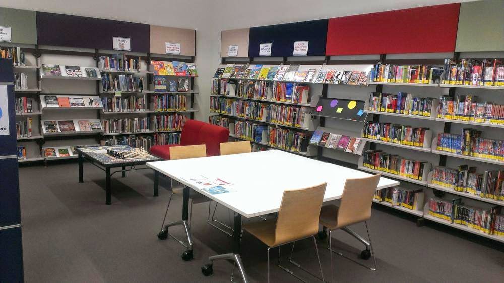 Newcomb Library | library | Bellarine Hwy, Geelong VIC 3219, Australia | 0352481802 OR +61 3 5248 1802