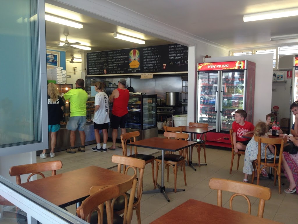 Kens Humble Pie Shop | 32 Coral St, The Entrance NSW 2261, Australia | Phone: (02) 4333 4548