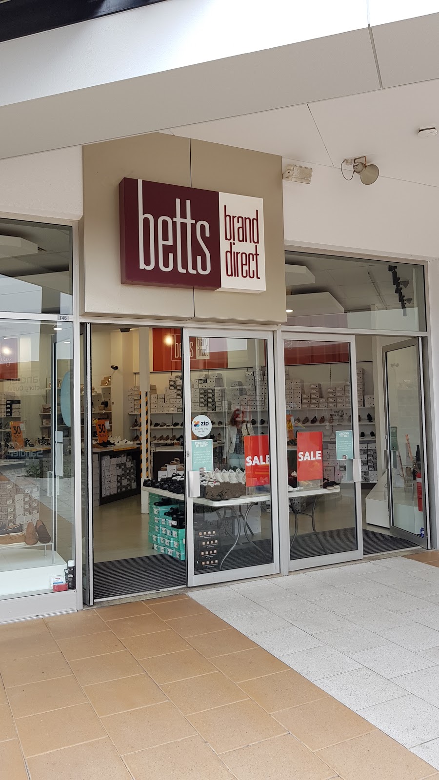 Betts Outlet | Harbour Town, Shop T46/727 Tapleys Hill Rd, West Beach SA 5950, Australia | Phone: 0419 555 823