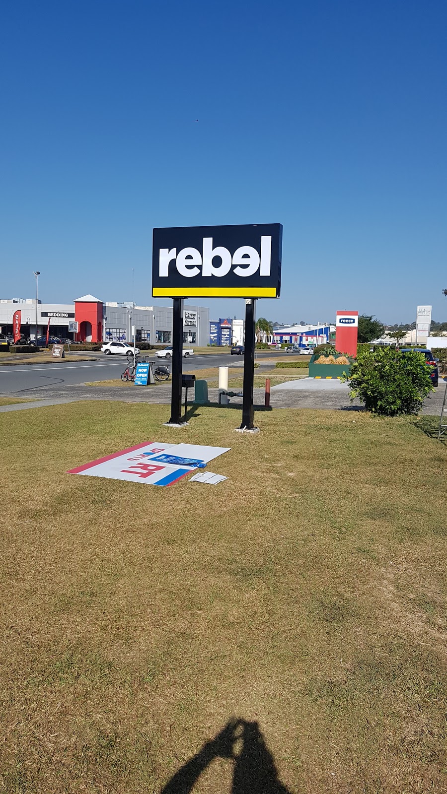 Rebel Tweed Heads | 40 Greenway Dr, Tweed Heads NSW 2486, Australia | Phone: (07) 5523 3111