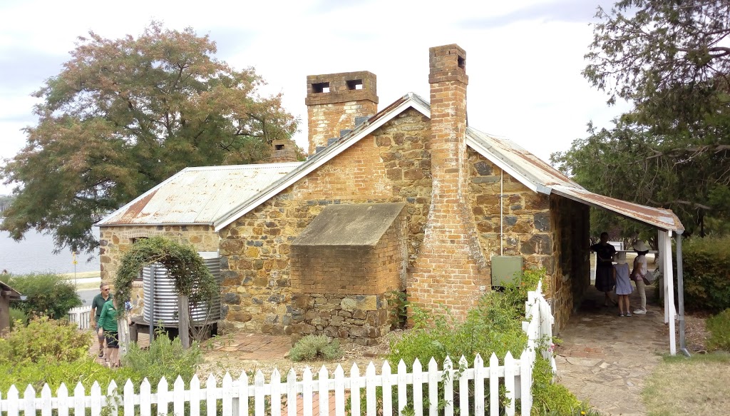 Blundells Cottage | museum | Wendouree Dr, Parkes ACT 2600, Australia | 0262722902 OR +61 2 6272 2902