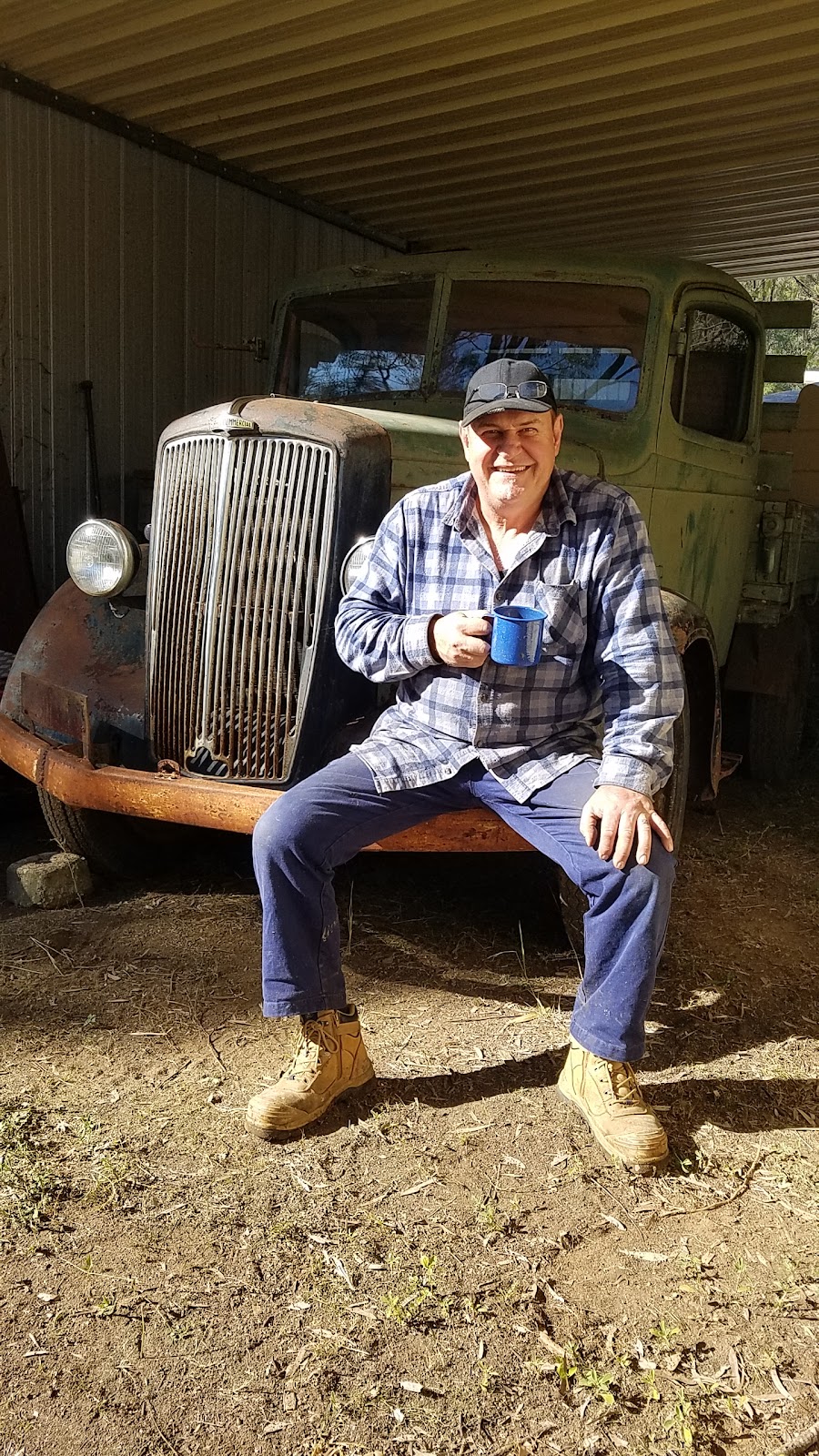 VINTAGE TRUCK SUPPLIES | 3027 Putty Rd, Milbrodale NSW 2330, Australia | Phone: (02) 6574 5371