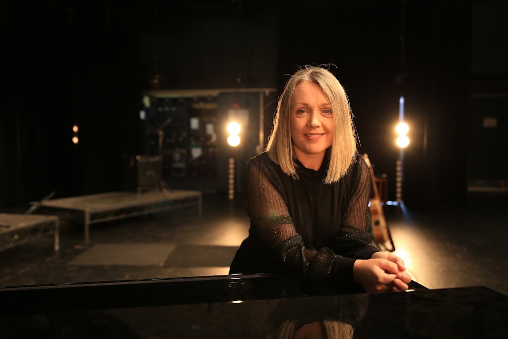 Jennifer Turnbull Vocal Coach | 7 Alvan Parade, Mount Pleasant NSW 2519, Australia | Phone: 0438 687 557