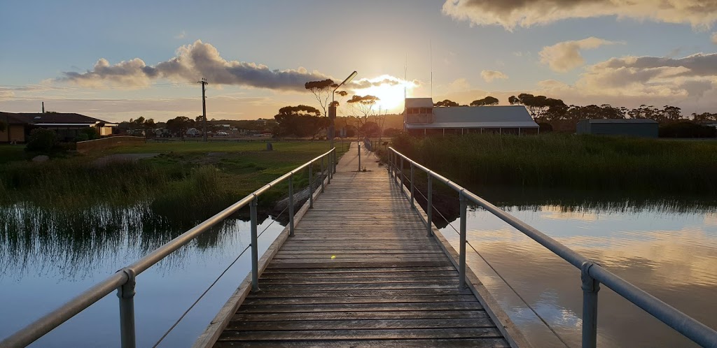 Meningie Sailing Club | B1, Meningie SA 5264, Australia | Phone: (08) 8575 1357