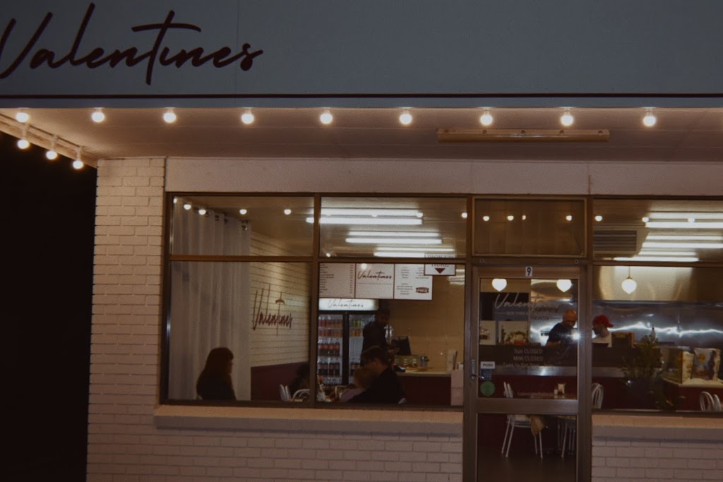 Valentines Pizza Ballarat | 9 Harold St, Wendouree VIC 3355, Australia | Phone: (03) 5334 2730