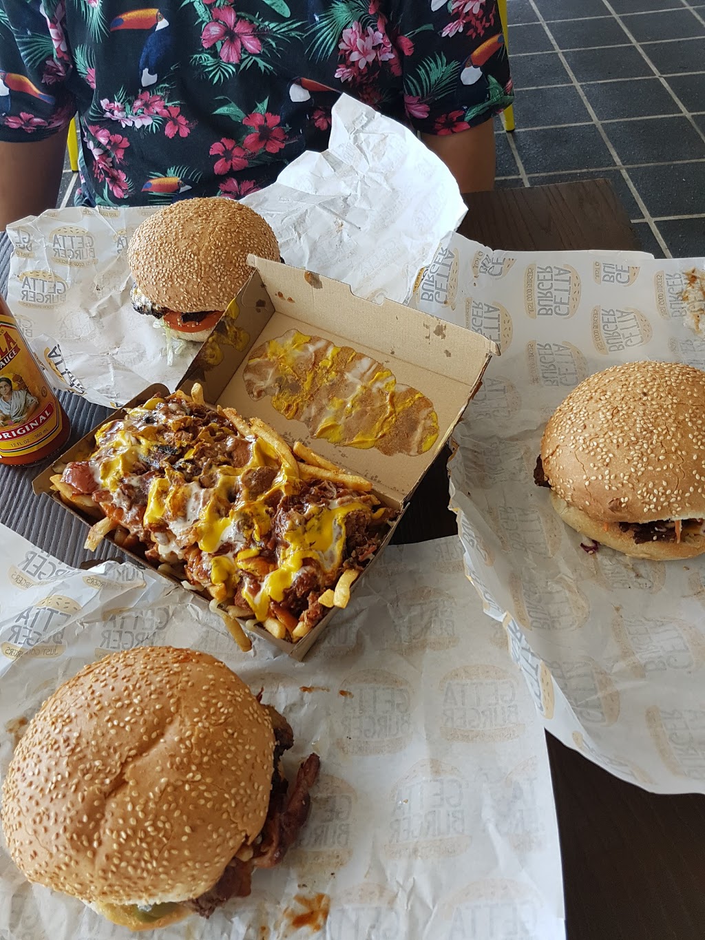 Getta Burger | 67 Redland Bay Rd, Capalaba QLD 4157, Australia | Phone: (07) 3823 1314