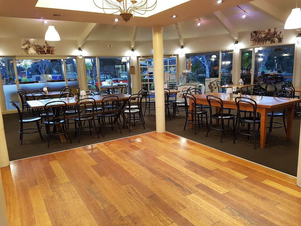 Riverside Kitchen & Events | 55 Newsom St, Ascot Vale VIC 3032, Australia | Phone: (03) 9326 0525