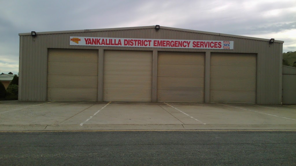 Yankalilla CFS | fire station | Arthur St, Yankalilla SA 5203, Australia | 0885582234 OR +61 8 8558 2234