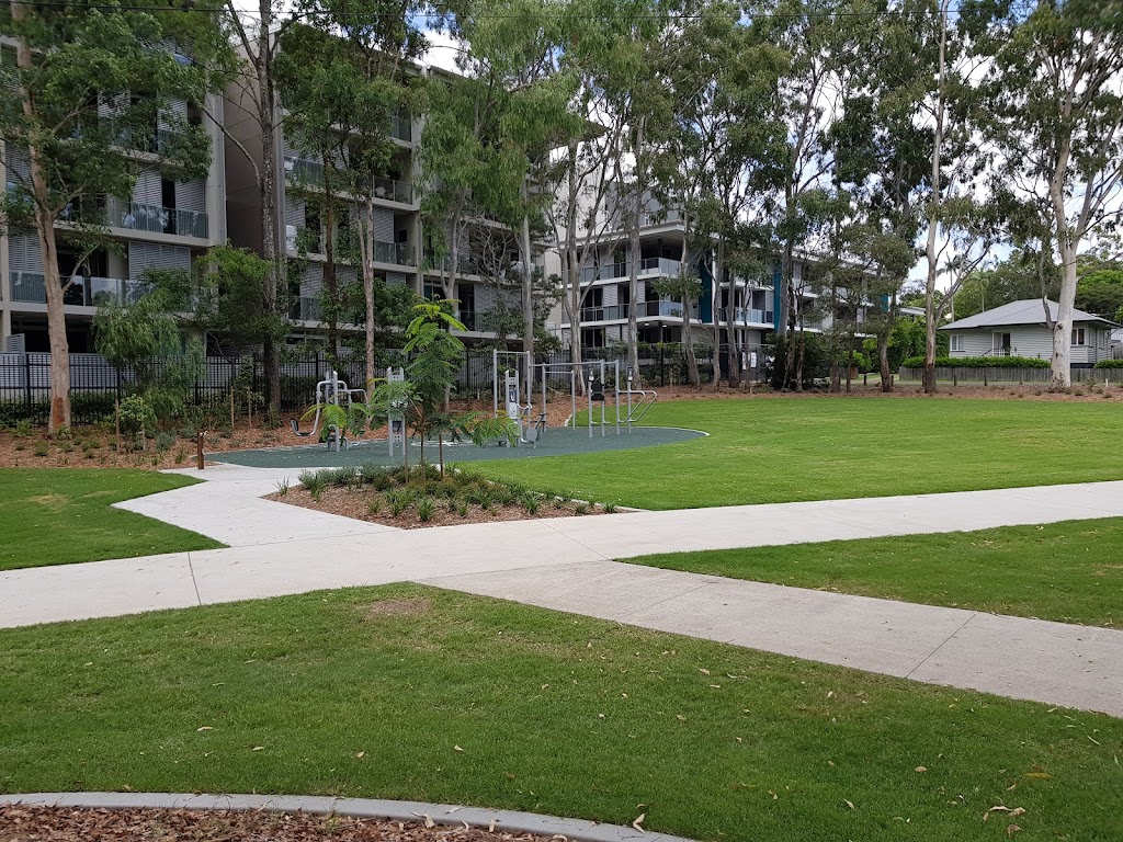 Ray Lynch Park | Holland Park QLD 4121, Australia | Phone: 34038888