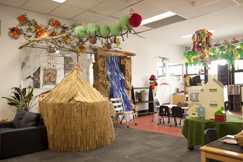 Craigieburn West YMCA Early Learning Centre | 265 Waterview Blvd, Craigieburn VIC 3064, Australia | Phone: (03) 8338 3900