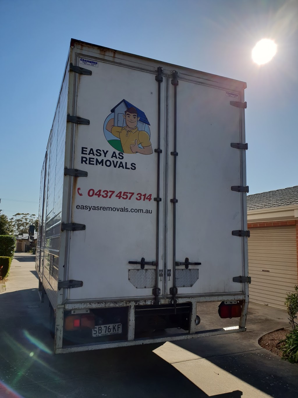 Easy As Removals | moving company | 25 Berrima St, Glenelg North SA 5045, Australia | 0437457314 OR +61 437 457 314