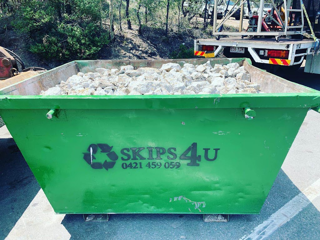 Skips 4 U | 100 Harper St, Molendinar QLD 4214, Australia | Phone: 0477 892 980