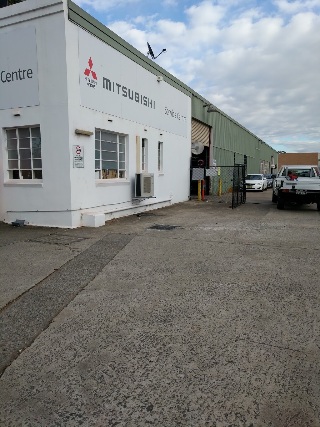 AC Mcgrath Co Pty Ltd | car repair | 7 Moorebank Ave, Moorebank NSW 2170, Australia | 0296023322 OR +61 2 9602 3322