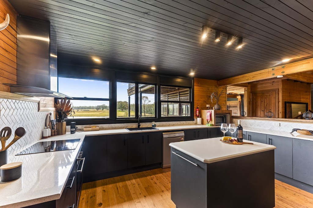 Prime Host: Hunter Valley Log Cabin Escape | 59 Helena St, Ellalong NSW 2325, Australia | Phone: 0460 830 837